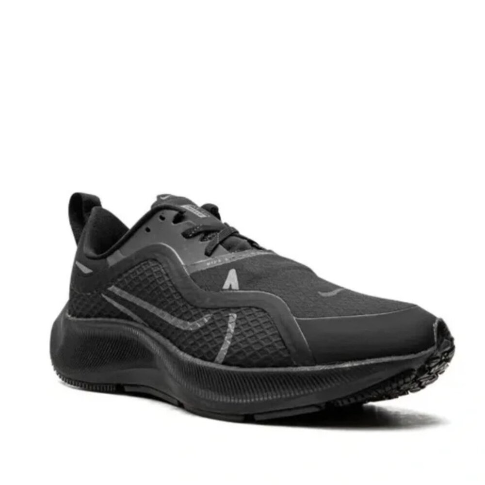 Nike Women's Black Gray Air Zoom Pegasus 37 Shield Athletic Sneaker Size 7